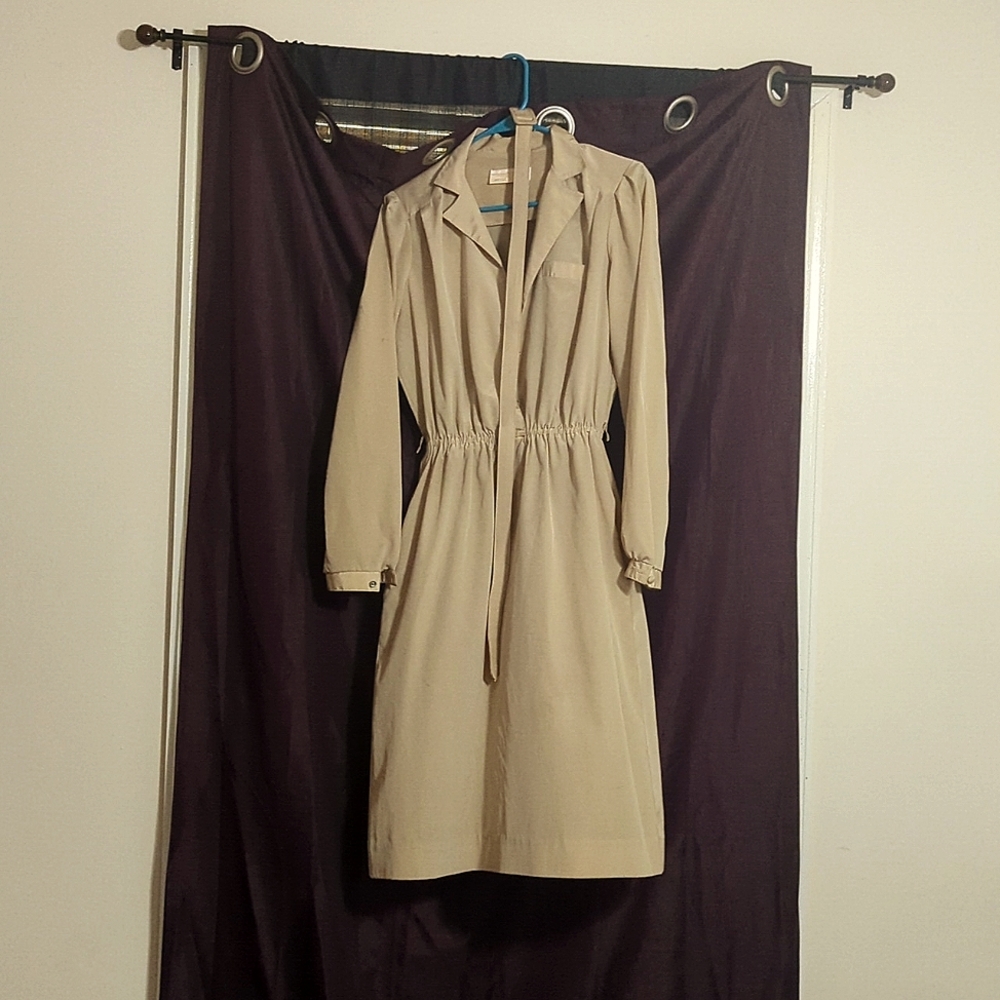 Vintage career guild tan dress